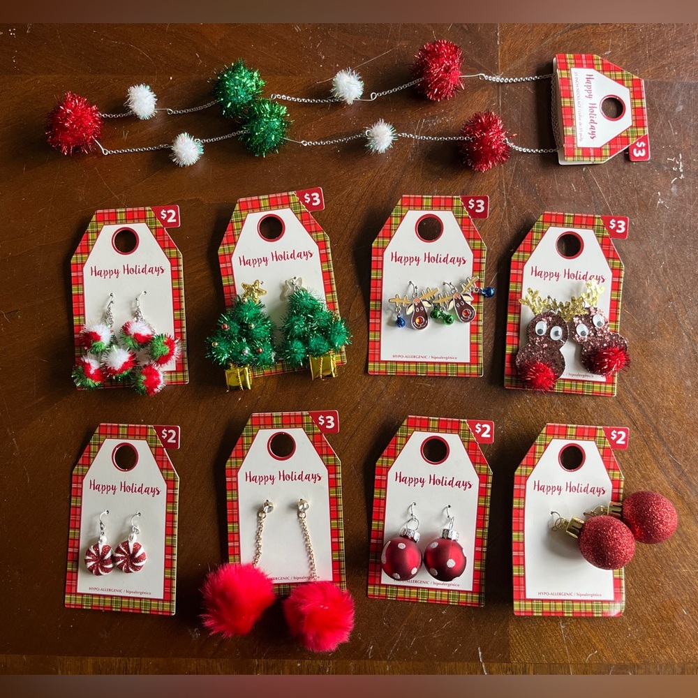 Christmas Jewelry: Earrings and Necklace